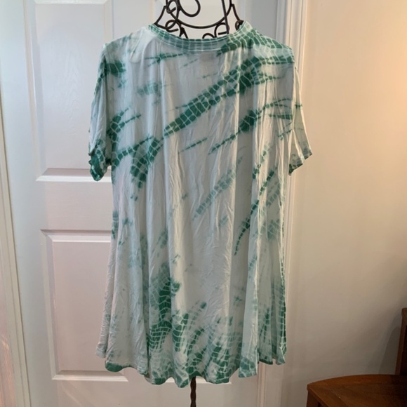 BUC-EE’S TIE DYE GREEN TOP PLUS SIZE 3X NWT - Picture 5 of 7